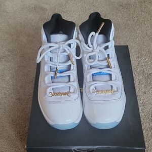 Jordan 11s